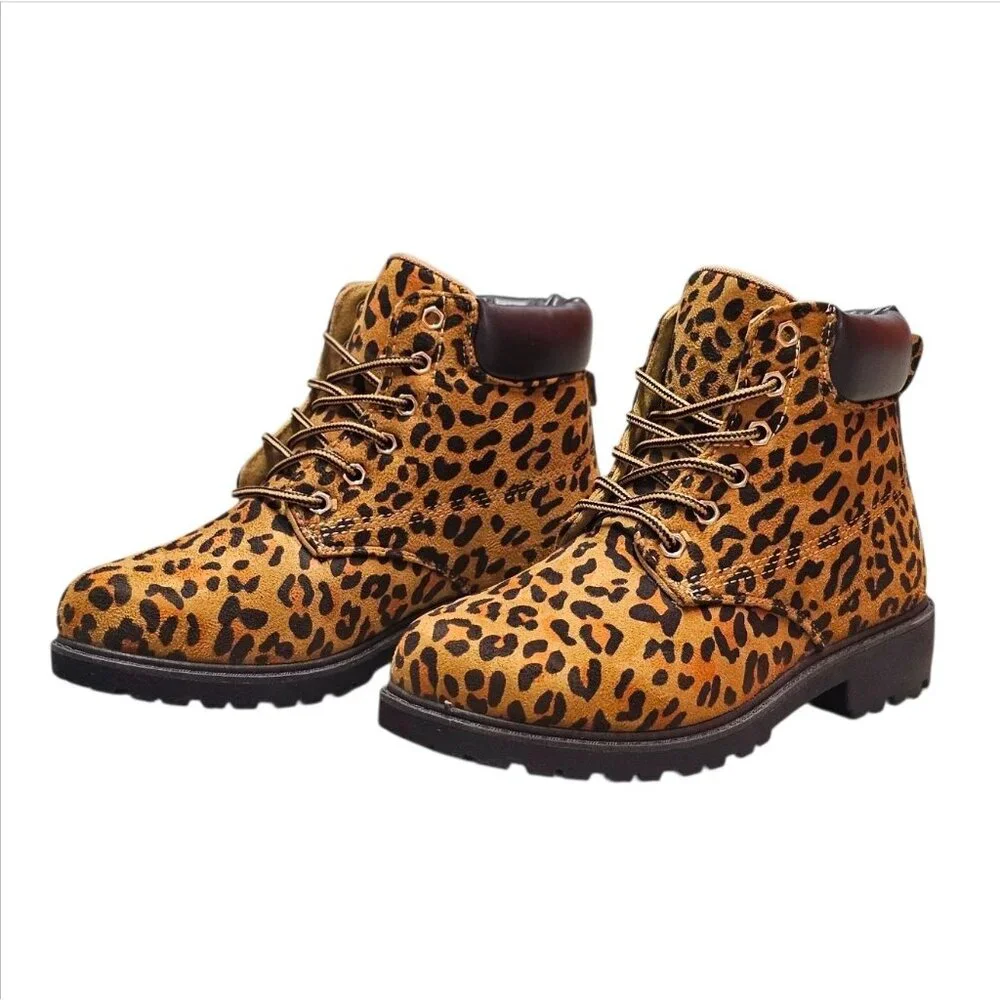 Leopard Print Lace-Up Ankle Boots With Padded Collar For Women - Picture 9 of 11